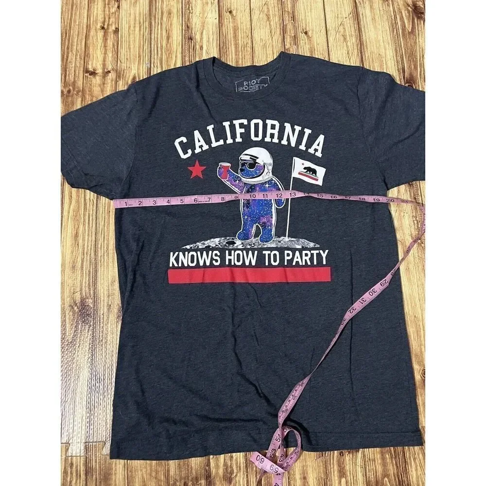 Riot Society California Knows How To Party T Shirt Gray Short Sleeve